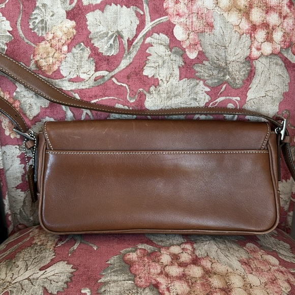 Authentic vintage tan coach purse with coach tag. - Picture 6 of 6